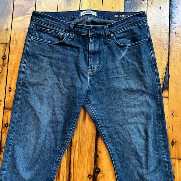 Madewell Relaxed Taper Jeans Men 32x30 (Fits 34x28) Dark Wash Stretch Distressed - Picture 1 of 13